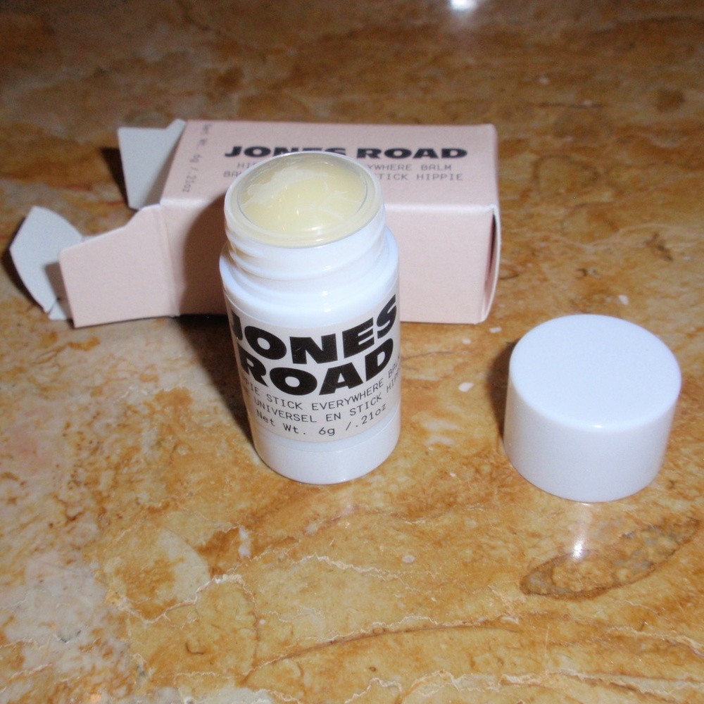 Jones Road Beauty Mini Hippie Stick New with Box Travel Size - Picture 2 of 2